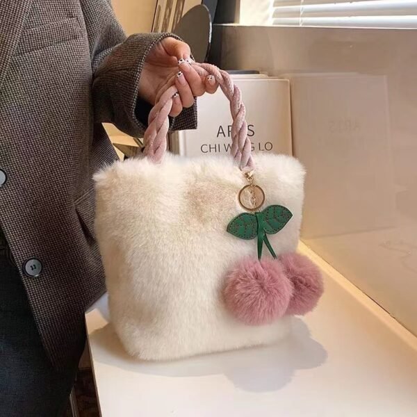 Large Capacity Plush Bag High Quality Soft Plush Travel Bucket Bag New Luxury Plush Tote Bag For Winter - Image 10
