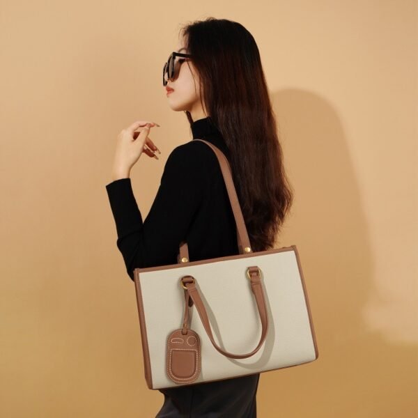 Commuting Large Capacity Shoulder Bag Niche New Style Fashion Retro Color Matching - Image 10