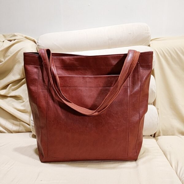 Retro Large Capacity Shoulder Bag With Big Pocket Oil Wax Leather Totes Fashion Daily Shopping Handbags - Image 10