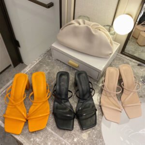 Thick Heel Slippers