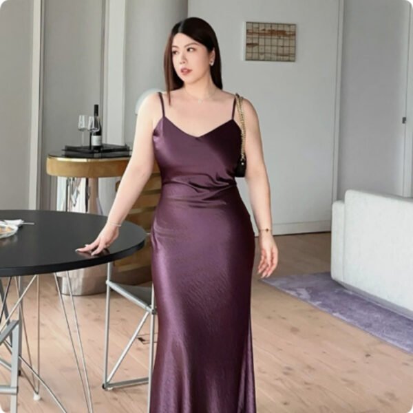 Plus Size Camisole Dress – Elegant Waist-Up Sleeveless Dress for Women - Image 3