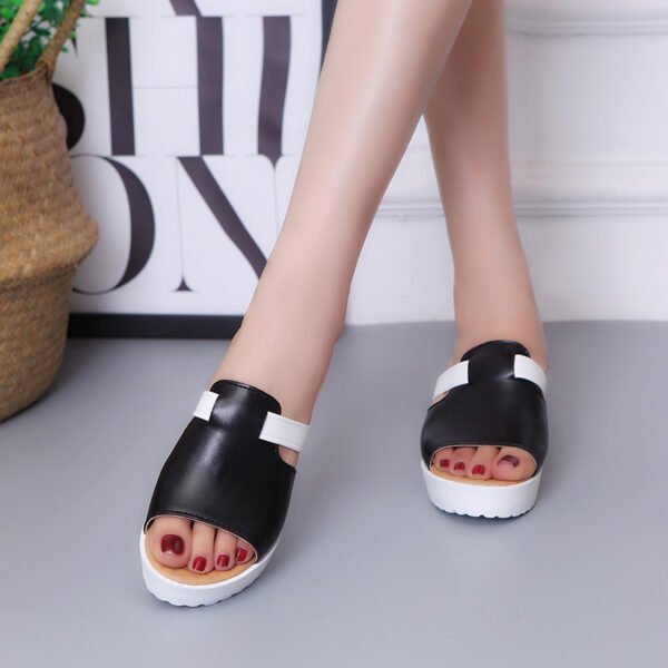 Wedge heels and slippers - Image 4