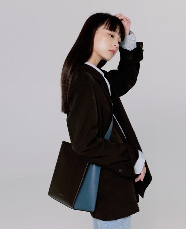Women's Wide Shoulder Strap Leather Bag – New Contrast Color Shoulder - Image 9