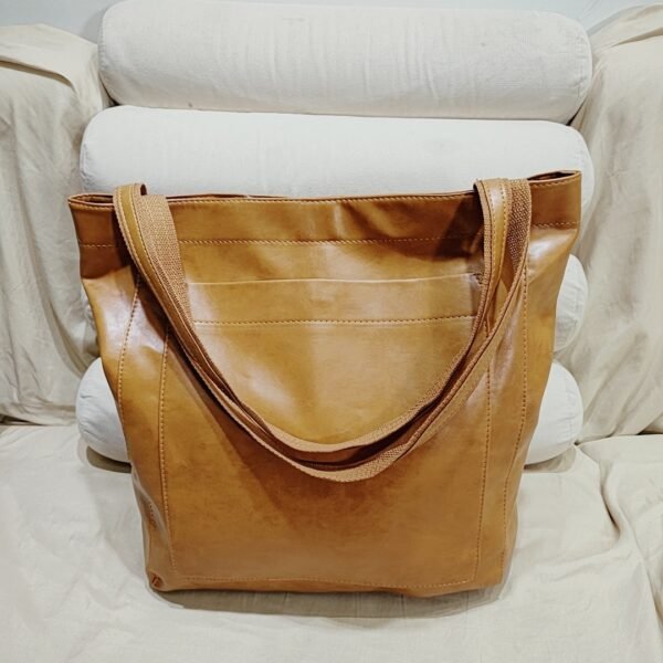 Retro Large Capacity Shoulder Bag With Big Pocket Oil Wax Leather Totes Fashion Daily Shopping Handbags - Image 6