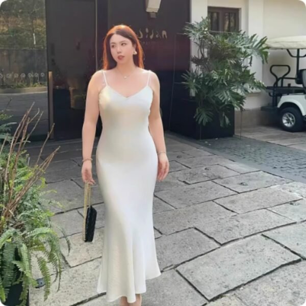 Plus Size Camisole Dress – Elegant Waist-Up Sleeveless Dress for Women - Image 2