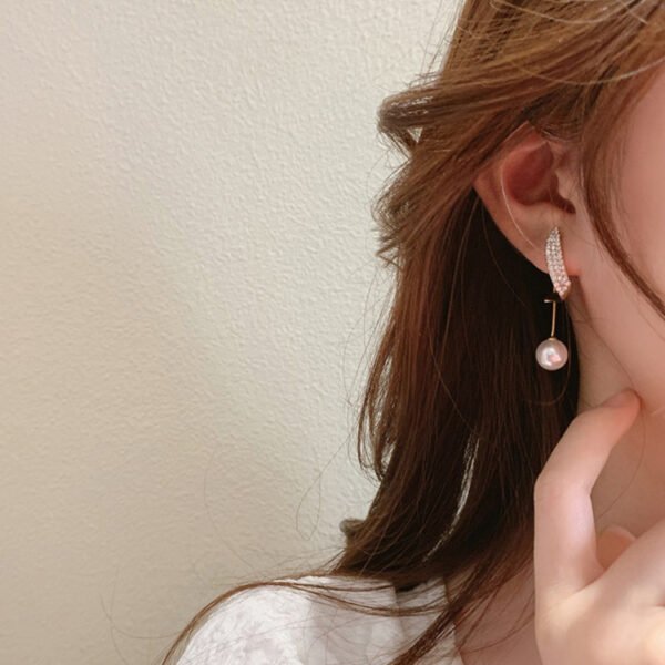 New Trendy High-End Retro Light Luxury Simple Earrings for Women - Image 6