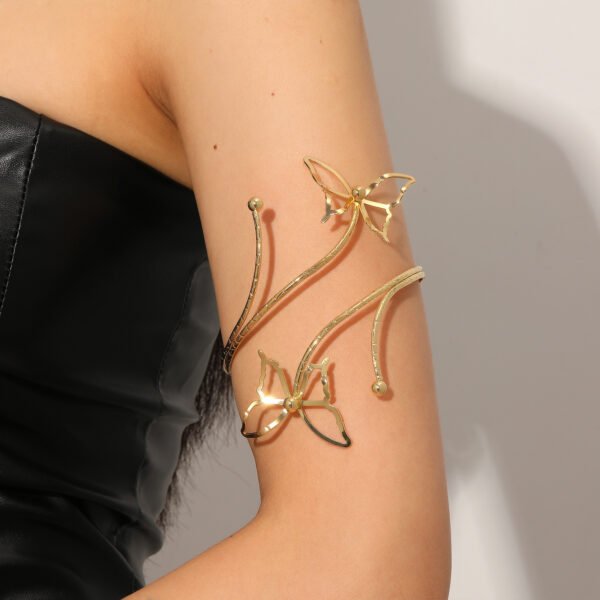 Creative Exaggerating Metal Butterfly Hollow Armband - Image 2