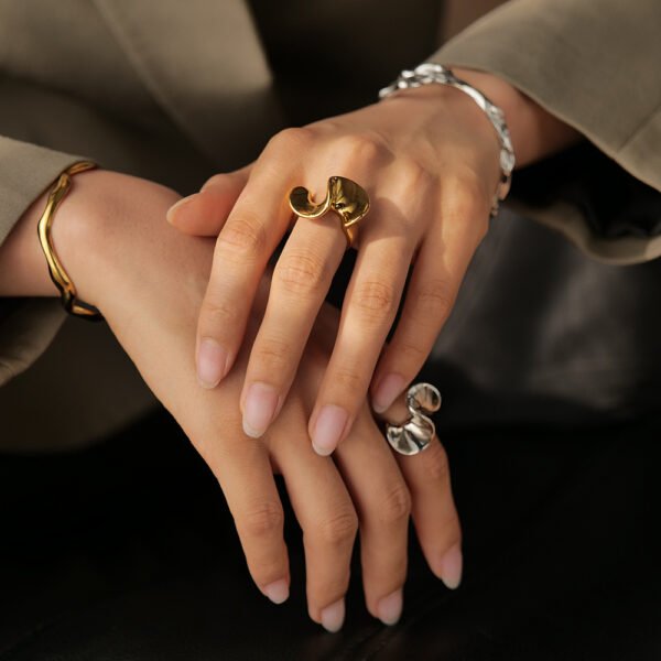 Gold-plated Ruffled Stainless Steel Ring - Image 3