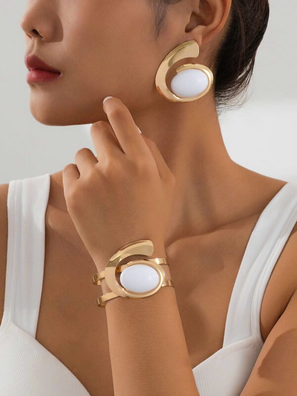 Exaggerated Geometric Trend Irregular Retro Circle Stud Earrings Bangle Women Jewelry Suit - Image 2