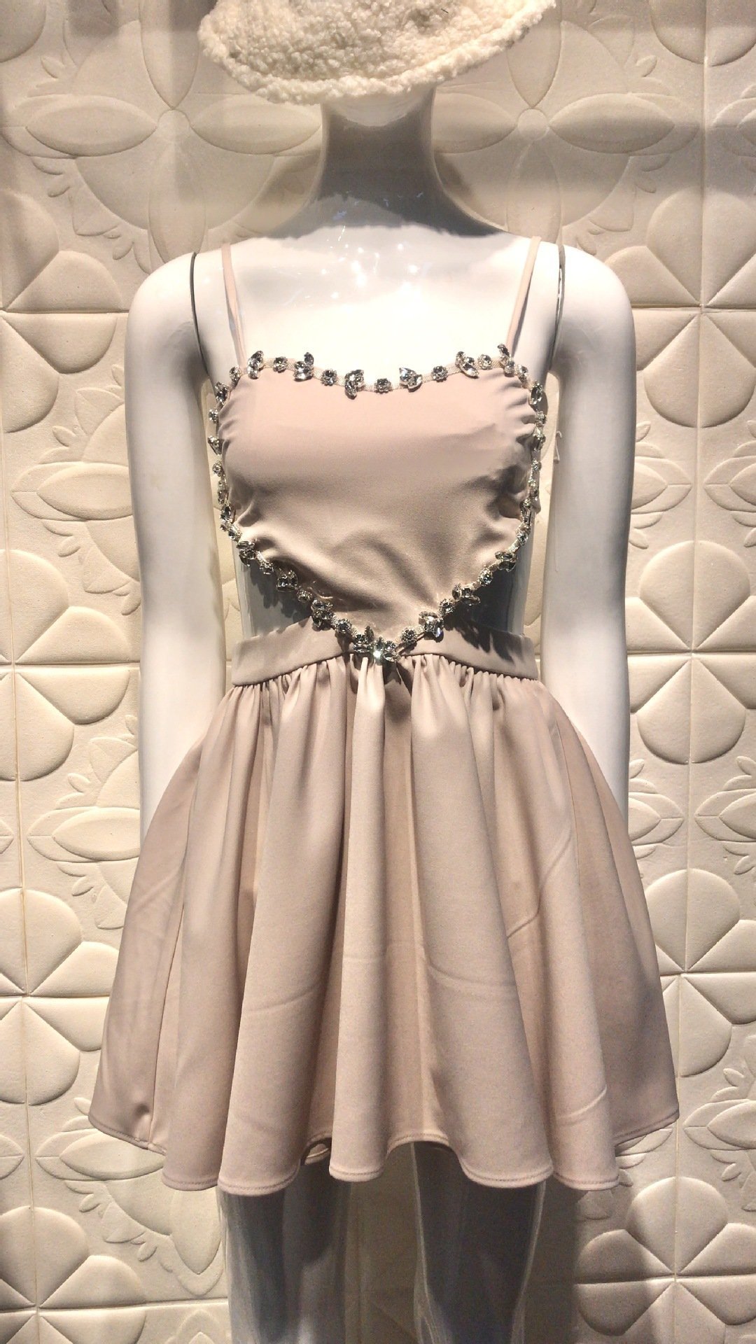 Sweet Fashion Love Design Sling Dress - Image 2