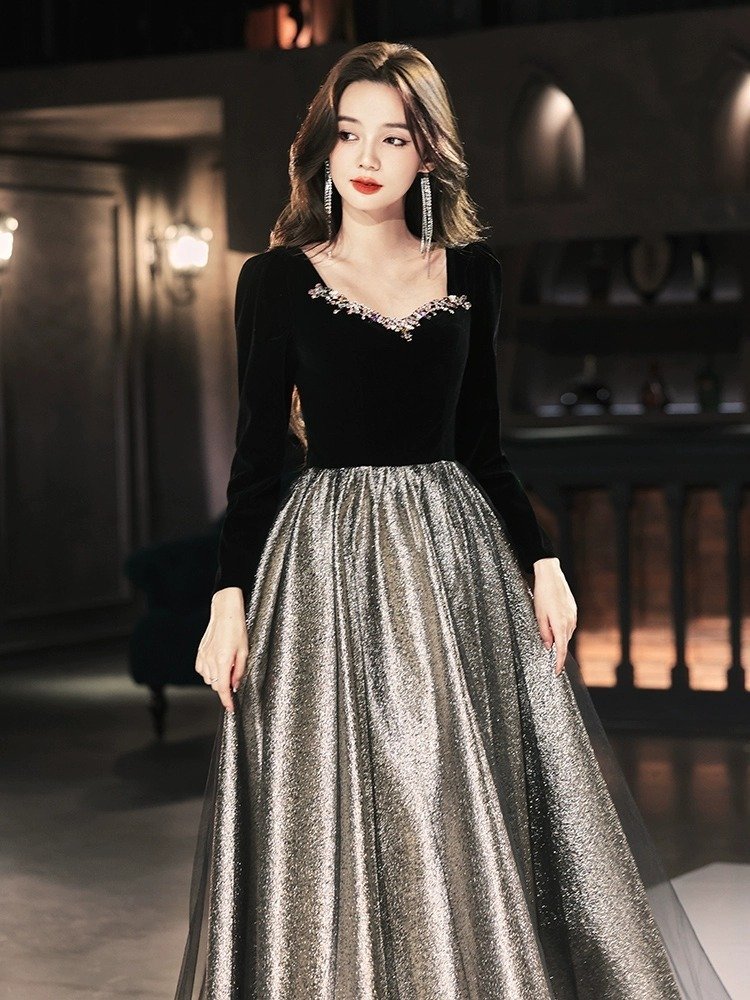 Banquet Temperament High-end Light Luxury Minority High-end Velvet Long Sleeves Black Evening Dress For Women - Image 10