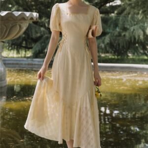 Light Yellow Fishtail Skirt Puff Short Sleeve Square Collar Lady Retro Waist-controlled Self-tie Dress