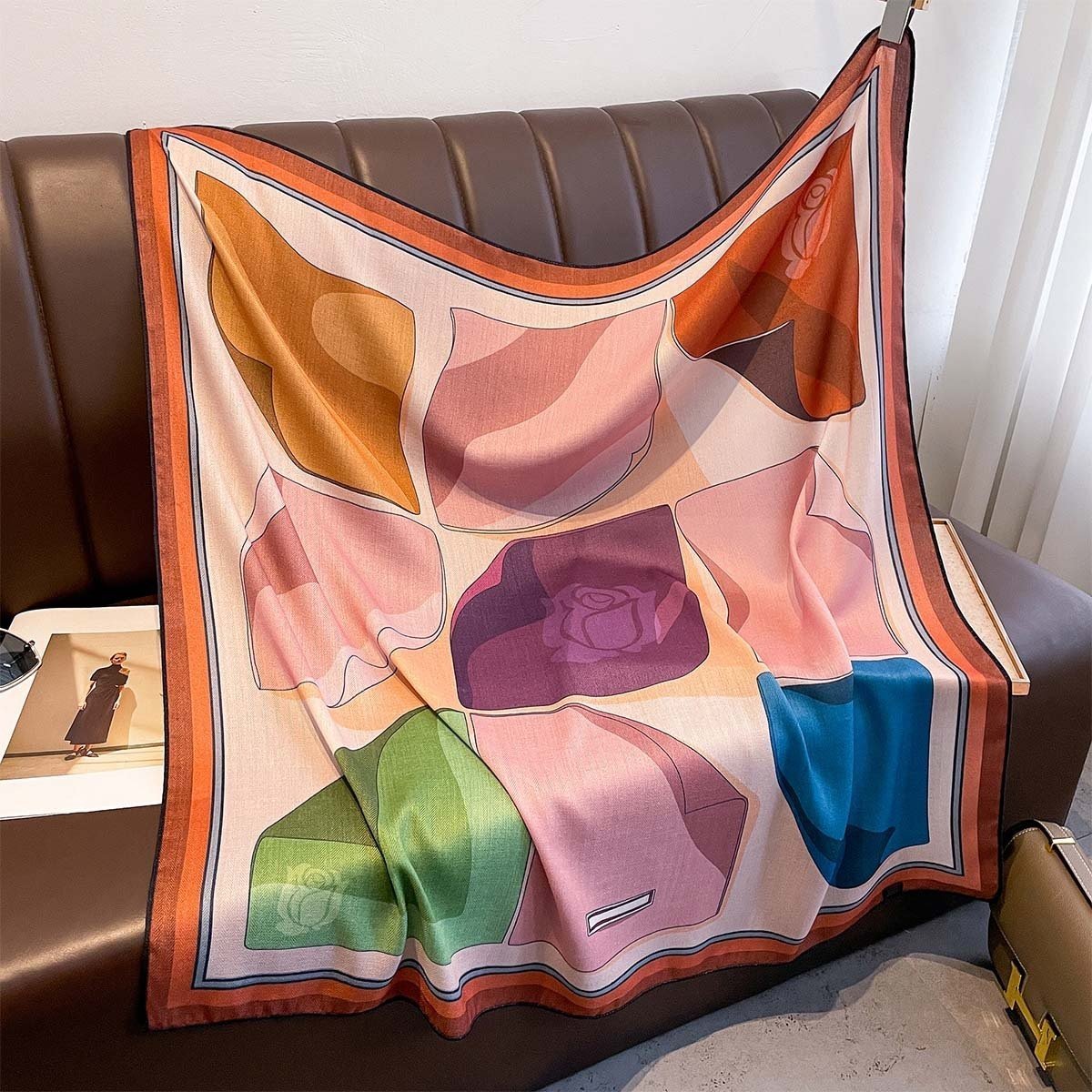 Printing Color Contrast Double-sided Different Color Dual-use Large Kerchief Scarf - Image 4