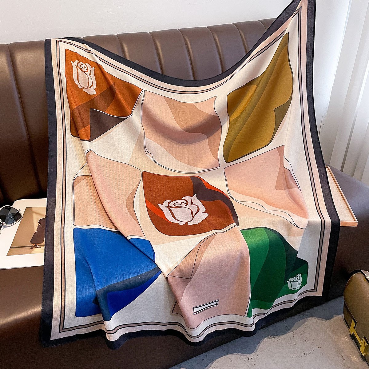 Printing Color Contrast Double-sided Different Color Dual-use Large Kerchief Scarf - Image 6