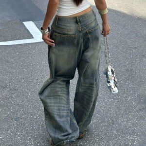 b8fea59a d1b6 4aa3 9b4d c92ae357301a